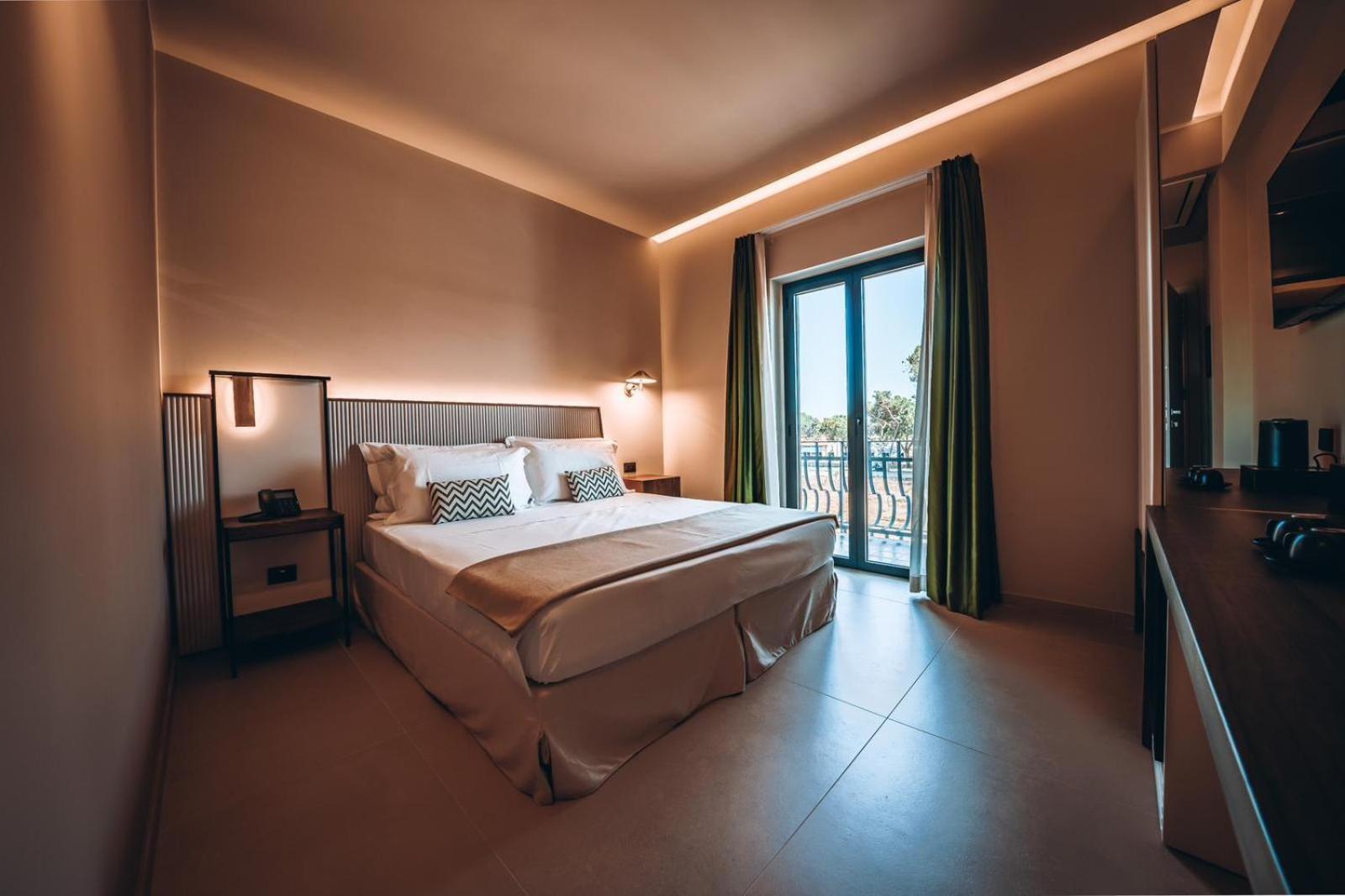 Ananea Tropea Yachting Resort מראה חיצוני תמונה